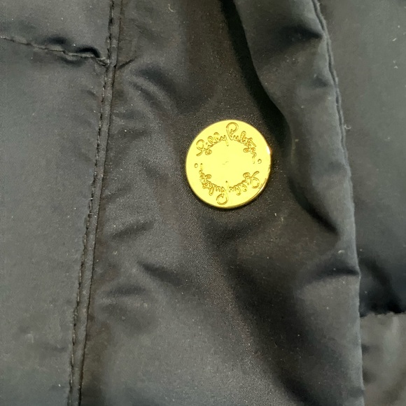 Lily Pulitzer Isabelle Puffer Vest in Navy Size: Medium - Picture 5 of 9